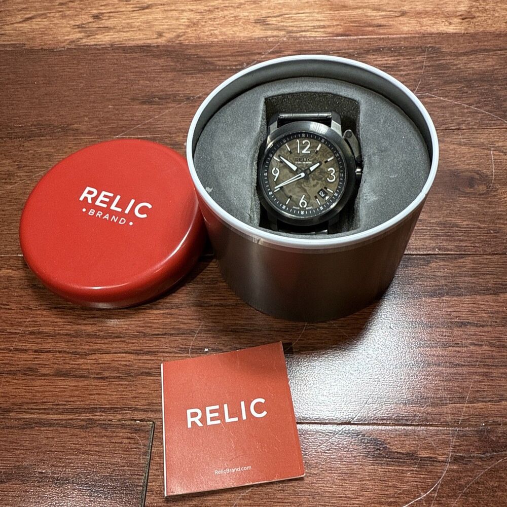 Relic By Fossil Patterson Brown Dial Gunmetal ZR12043 Quartz Moment